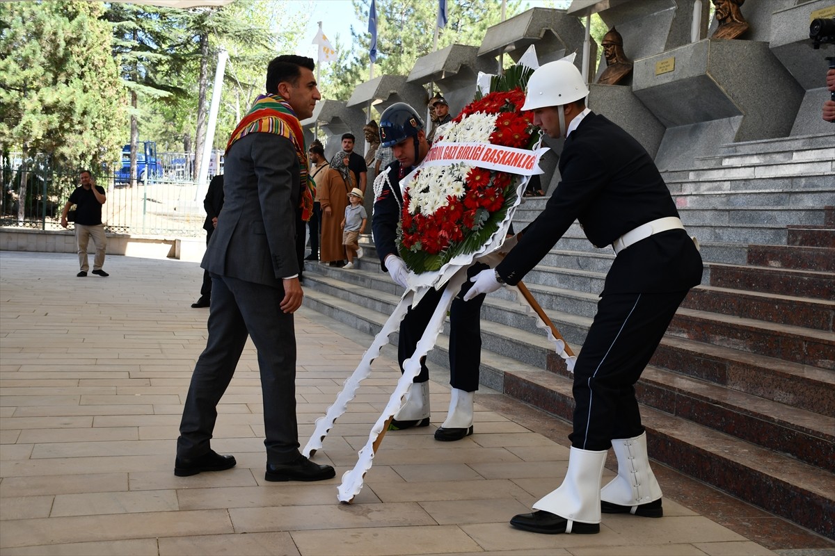 Bilecik'in Söğüt ilçesinde bu yıl 743'üncüsü düzenlenen "Söğüt Ertuğrul Gazi'yi Anma ve Yörük...