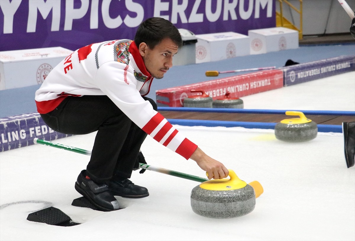 Türkiye Karışık Curling Milli Takımı, iki yıl aradan sonra katılacakları Dünya Karışıklar Curling...