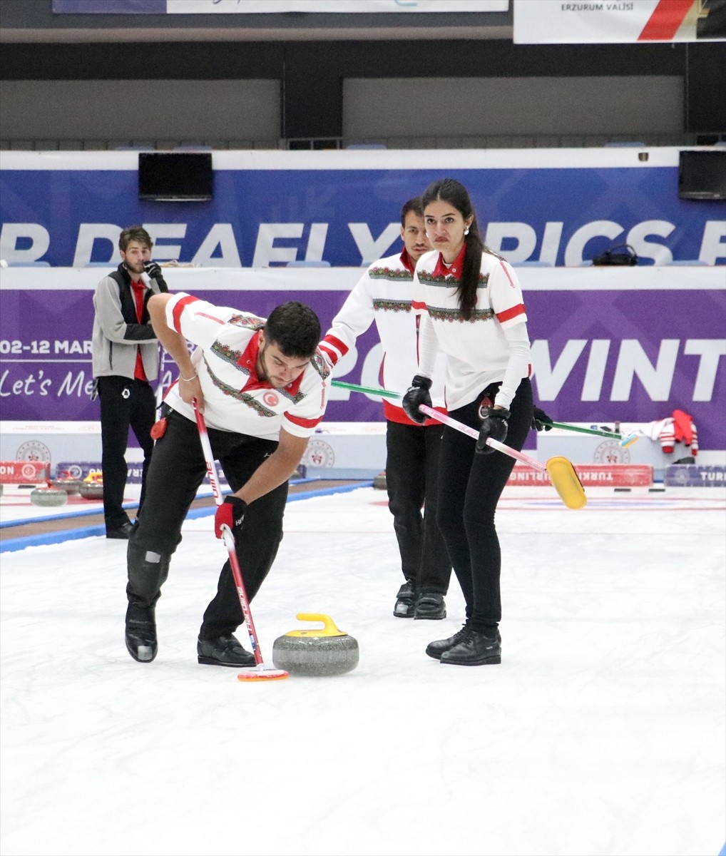 Türkiye Karışık Curling Milli Takımı, iki yıl aradan sonra katılacakları Dünya Karışıklar Curling...