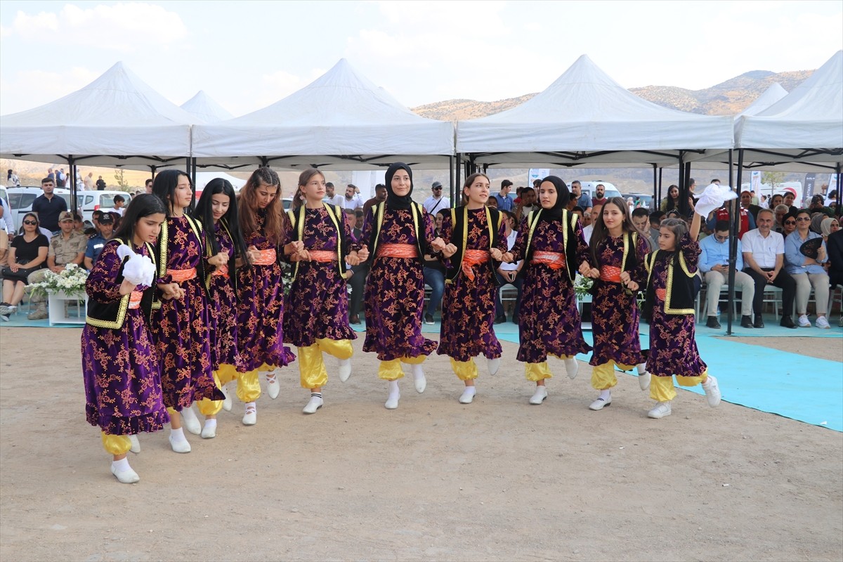 Batman'ın Hasankeyf ilçesinde "4. Su, Doğa Sporları ve Turizm Festivali" gerçekleştirildi....