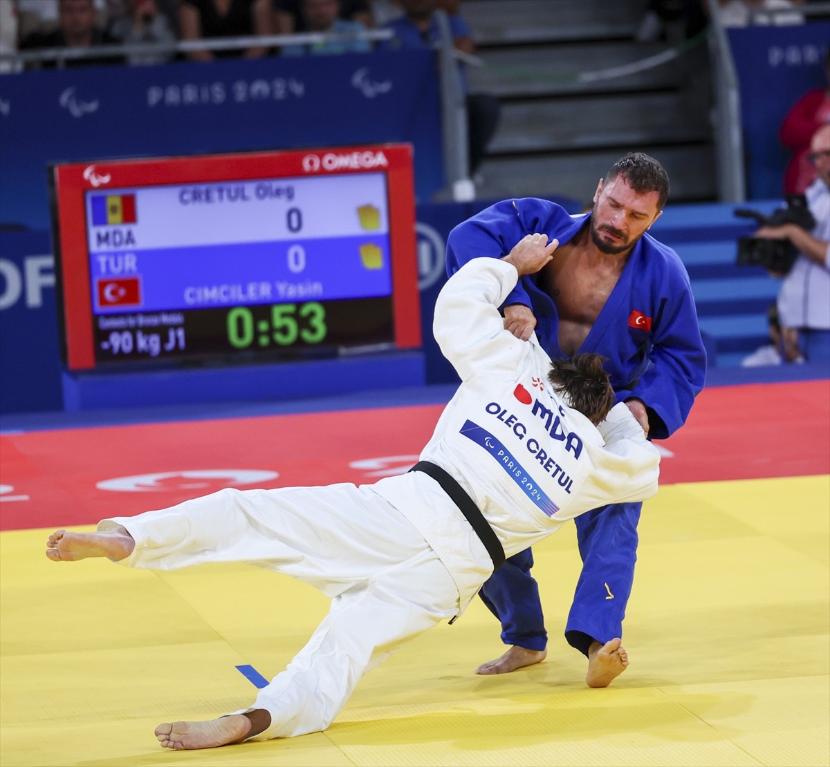 Paris 2024 Paralimpik Oyunları'nda, Champ-de-Mars Arena'daki judo müsabakalarında milli sporcu...