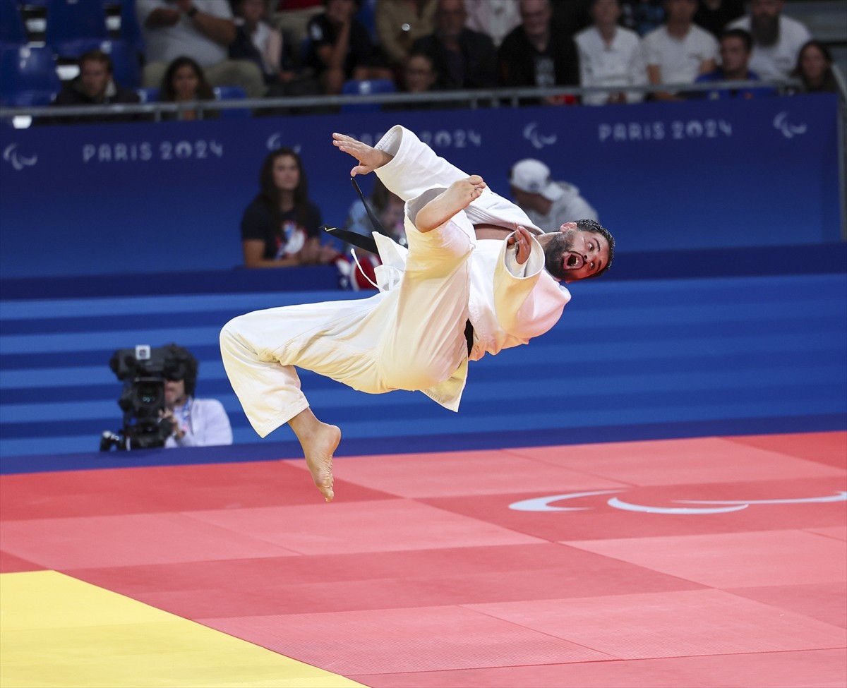 Paris 2024 Paralimpik Oyunları'nda judoda erkekler +90 kilo J2 kategorisinde İbrahim Bölükbaşı...