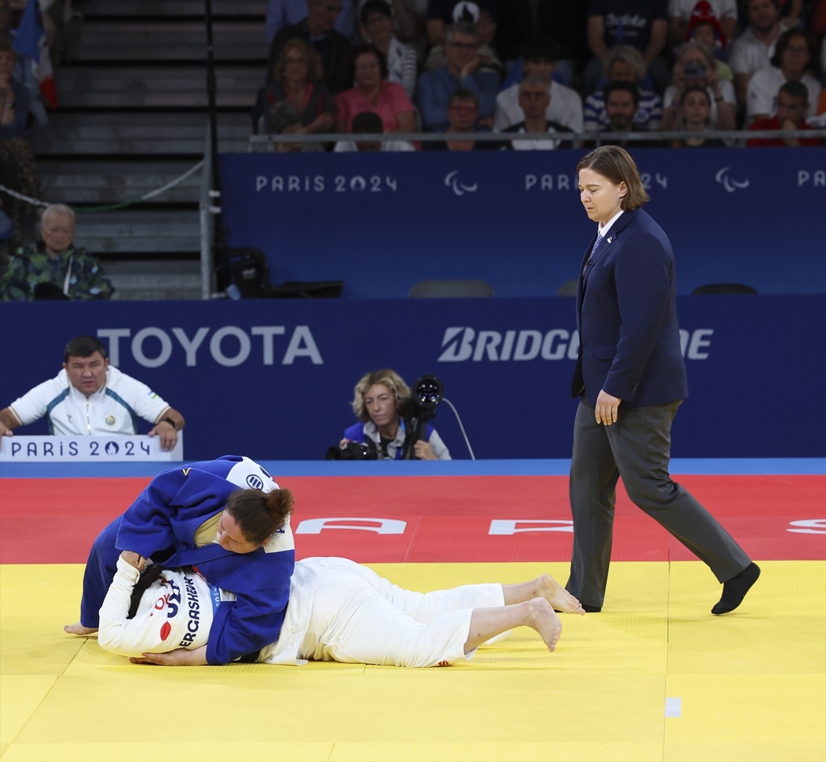 Paris 2024 Paralimpik Oyunları'nda judoda kadınlar +70 kilo J1 kategorisinde Nazan Akın Güneş...