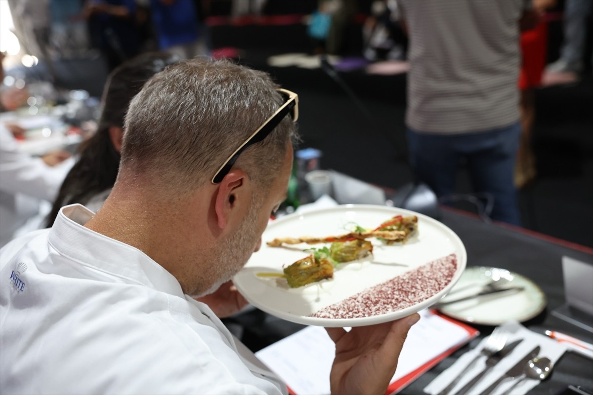 Antalya'da lezzet tutkunlarını buluşturan "3. Uluslararası Food Fest Antalya" gastronomi...