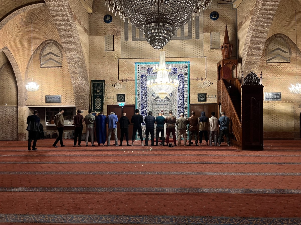 Hollanda Diyanet Vakfına (HDV) bağlı Fatih Camisi, "Hollanda'nın En Büyük Müzesi" Projesi'ne dahil...