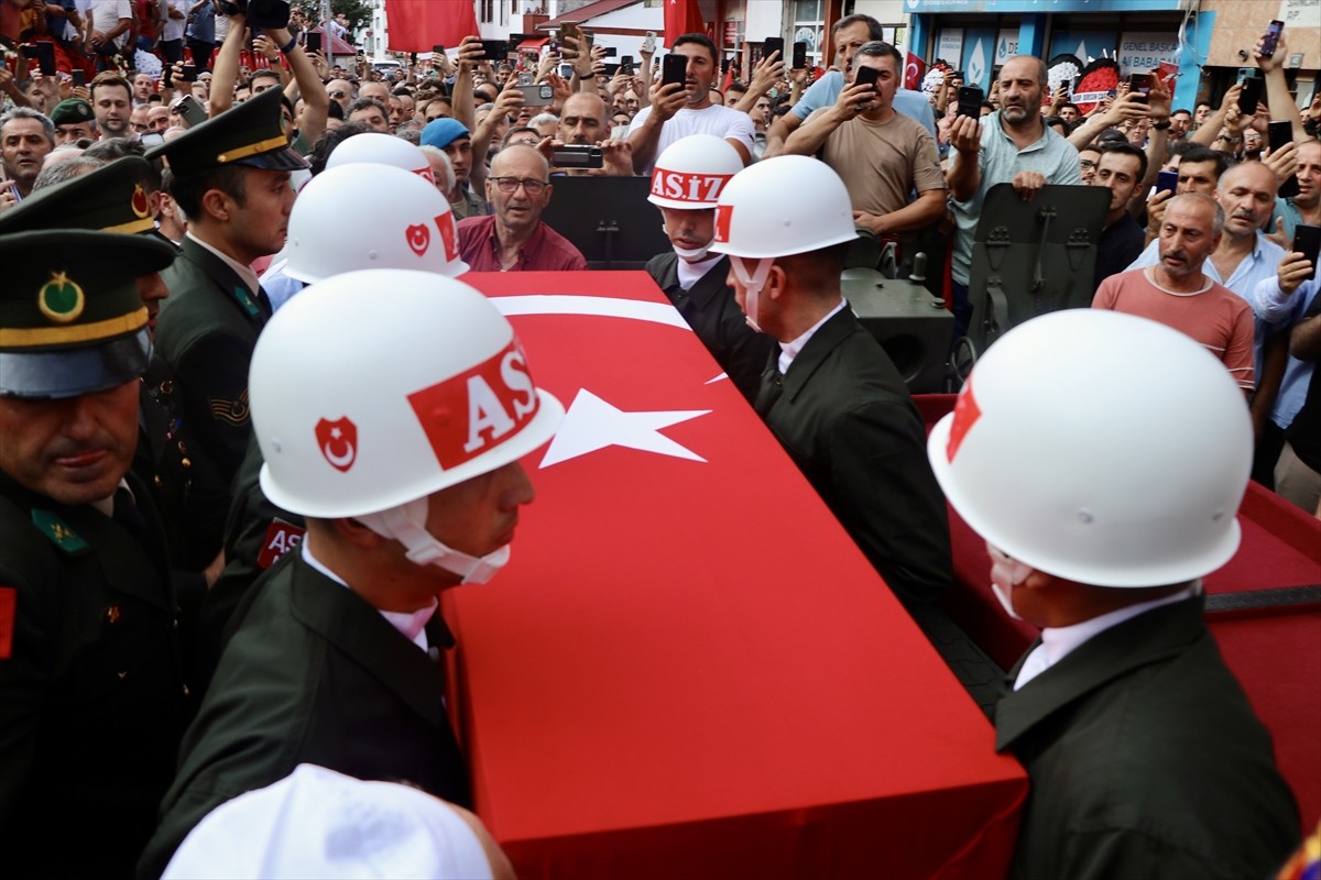 Irak'ın kuzeyindeki Gara bölgesinde bölücü terör örgütü mensupları ile sağlanan temasta...