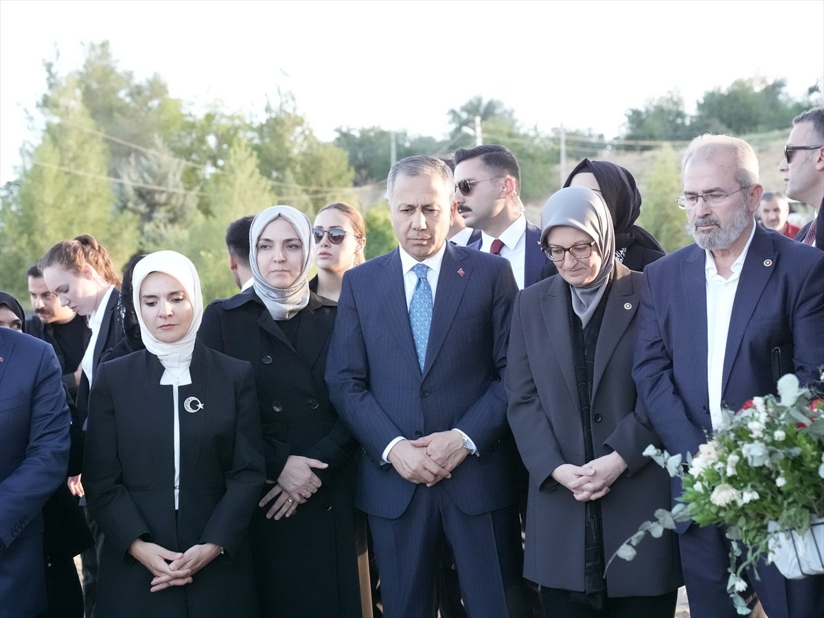 Aile ve Sosyal Hizmetler Bakanı Mahinur Özdemir Göktaş, Adalet Bakanı Yılmaz Tunç ve İçişleri...