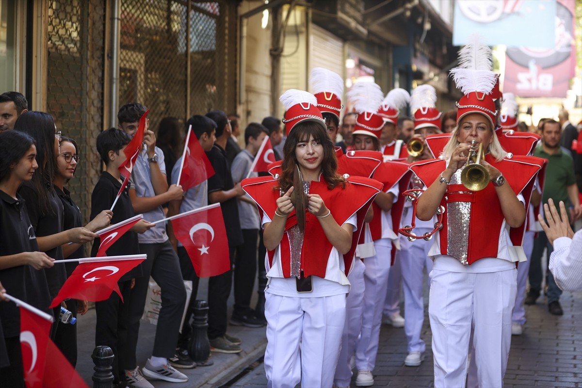  Milli Eğitim Bakanı Yusuf Tekin, Milli Eğitim Bakanlığı ile Aile ve Sosyal Hizmetler Bakanlığı...