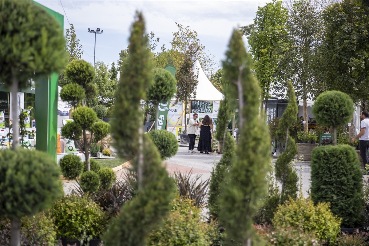 Sakarya'da düzenlenen PSB Anatolia Uluslararası Peyzaj, Süs Bitkileri, Bahçe Sanatları ve...