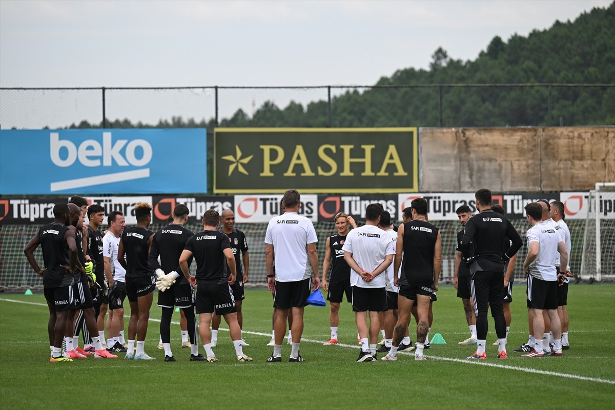 Spor Toto Süper Lig'in 5. haftasında Trabzonspor ile karşılaşacak olan Beşiktaş, hazırlıklarını...