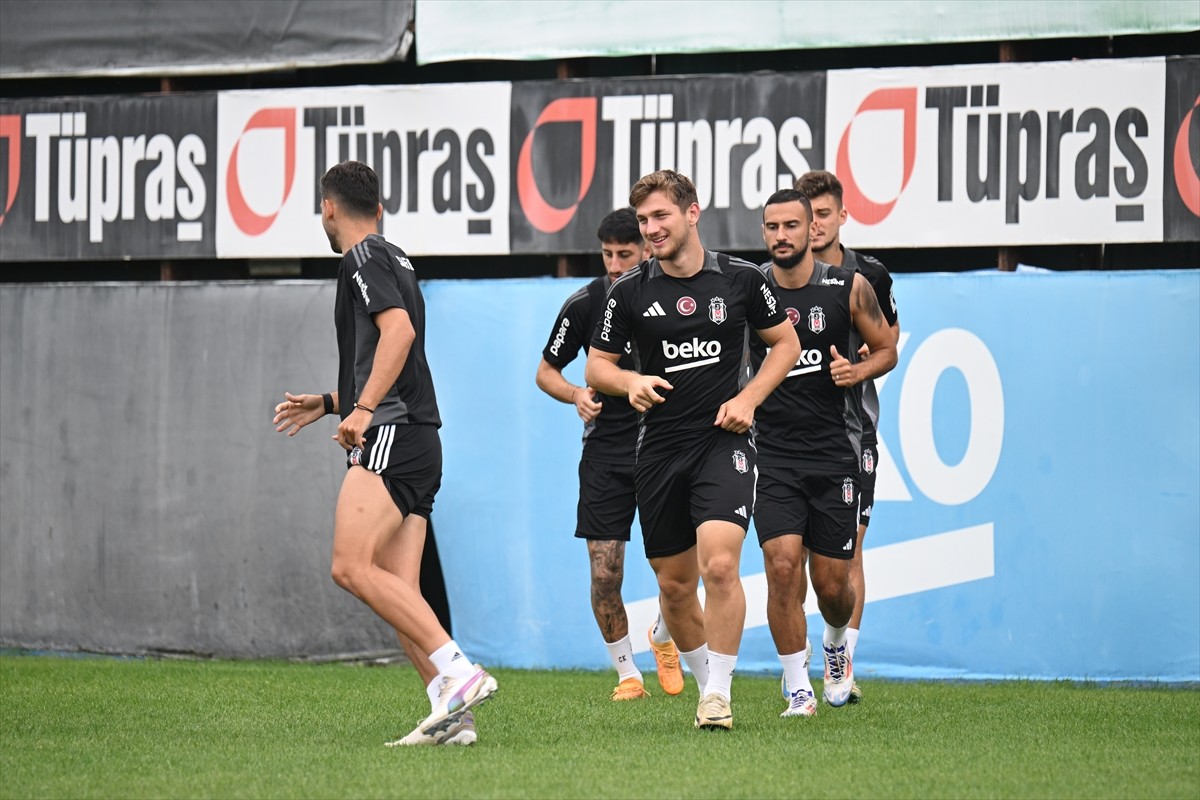 Spor Toto Süper Lig'in 5. haftasında Trabzonspor ile karşılaşacak olan Beşiktaş, hazırlıklarını...