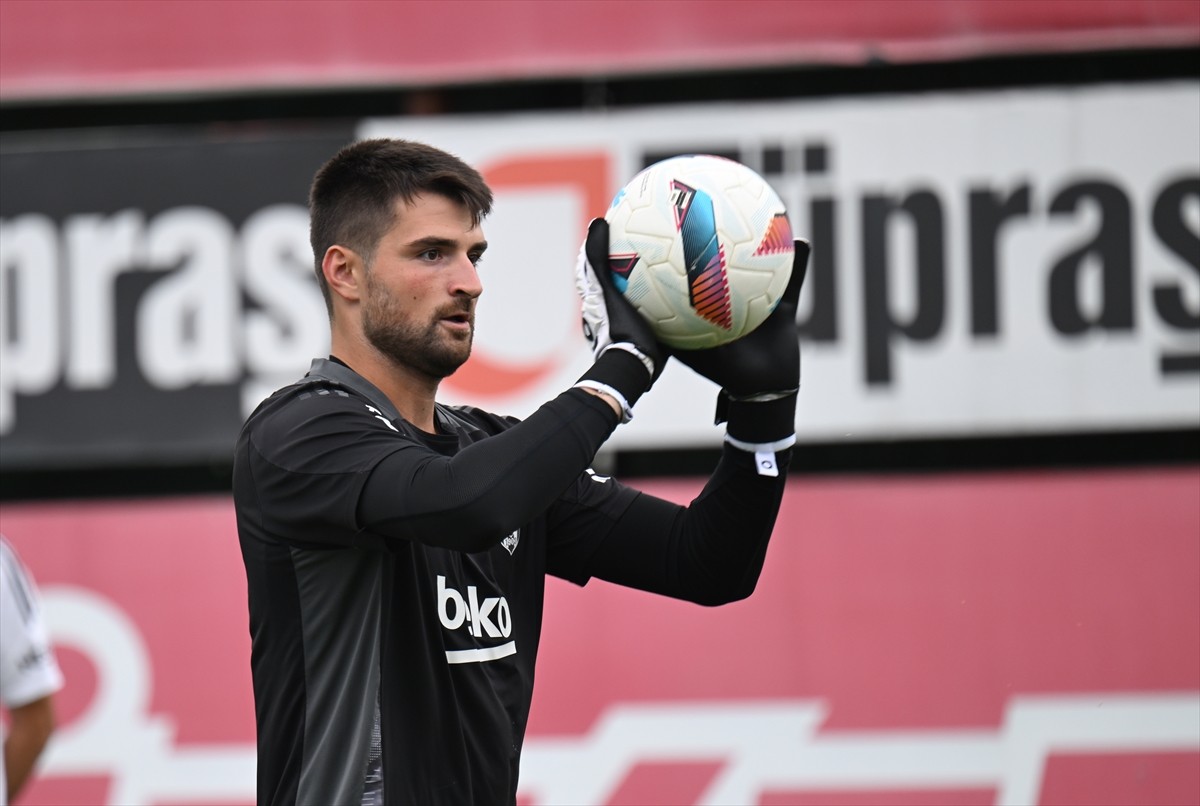 Spor Toto Süper Lig'in 5. haftasında Trabzonspor ile karşılaşacak olan Beşiktaş, hazırlıklarını...