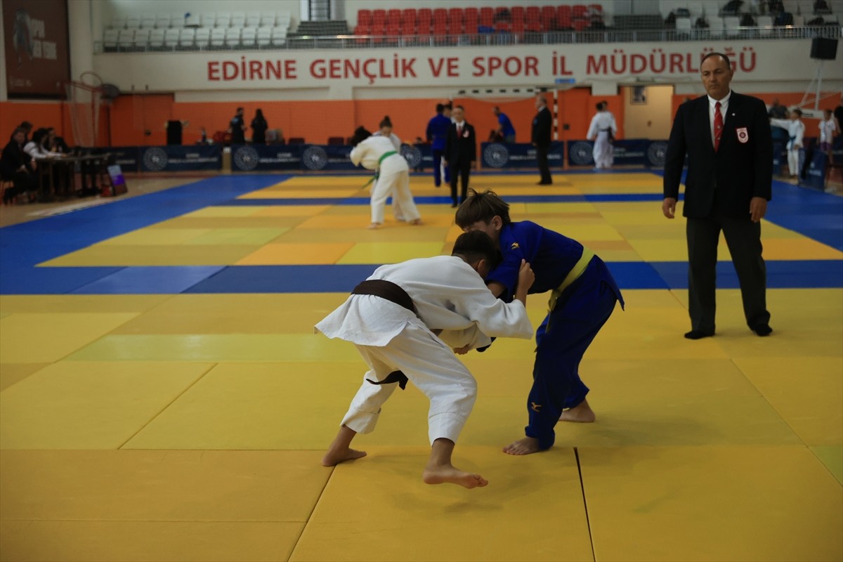 Uluslararası Edirne Judo Turnuvası, yapılan müsabakalarla sona erdi. Edirne Spor Salonu'nda...