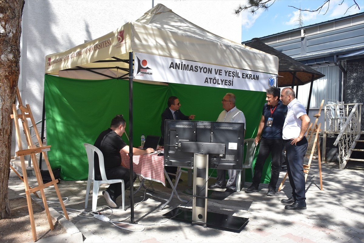 Bilecik'te, İl Milli Eğitim Müdürlüğü tarafından Türkiye Bilimsel ve Teknik Araştırma Kurumu...