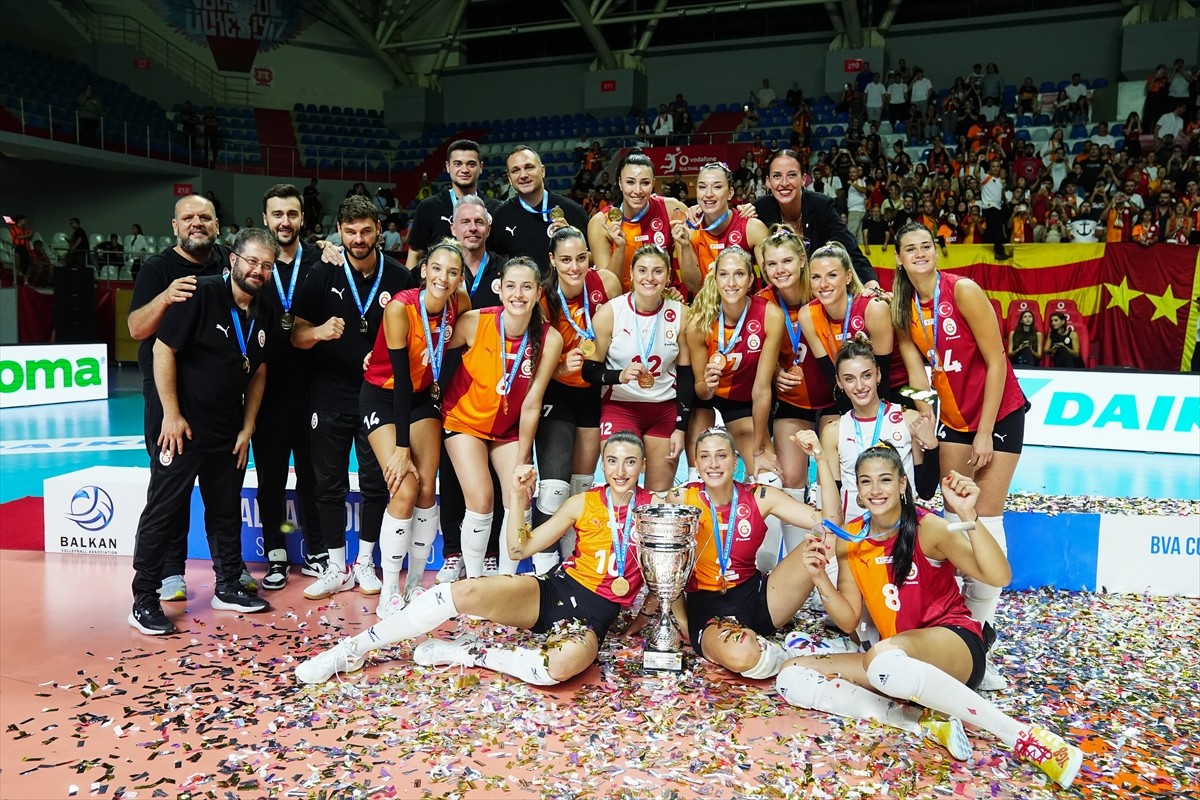 Galatasaray Daikin Kadın Voleybol Takımı, 2024 Balkan Kupası'ndaki üçüncü maçında Yunanistan ekibi...