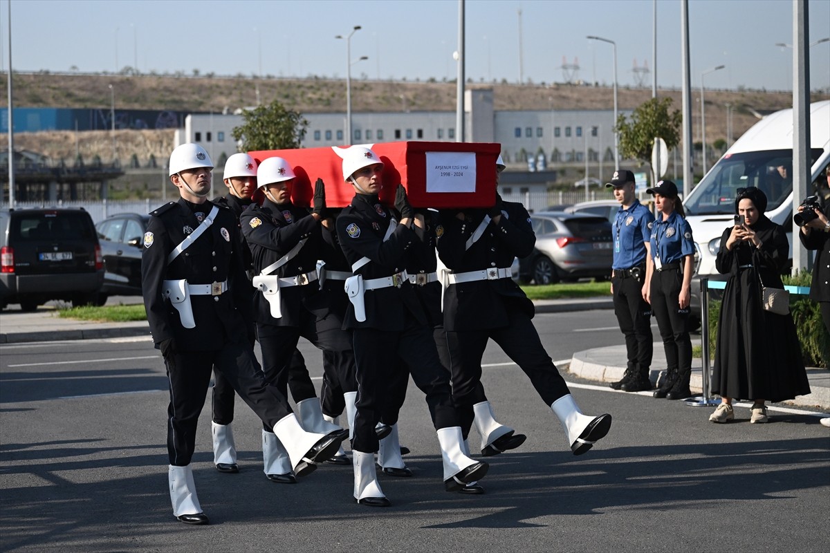 İşgal altındaki Batı Şeria'da İsrail askerlerince katledilen Ayşenur Ezgi Eygi'nin naaşı...