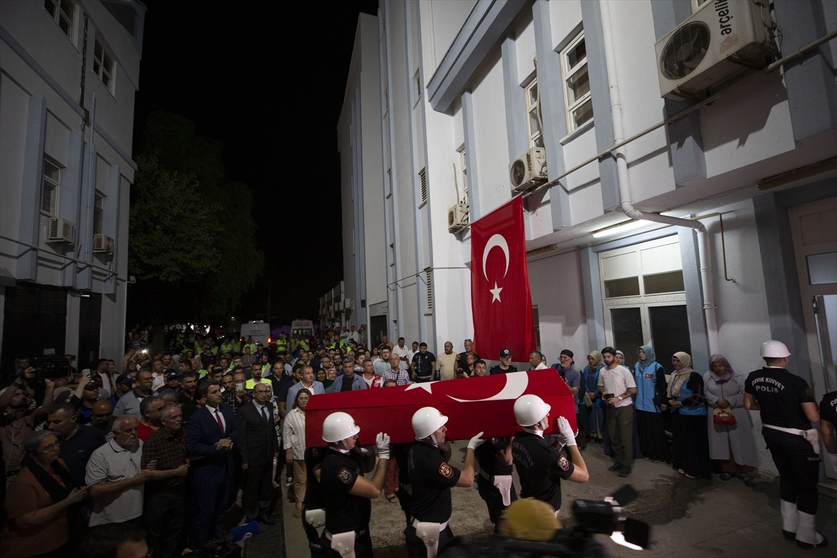 İşgal altındaki Batı Şeria'da İsrail askerlerince öldürülen Ayşenur Ezgi Eygi'nin naaşı Aydın'ın...