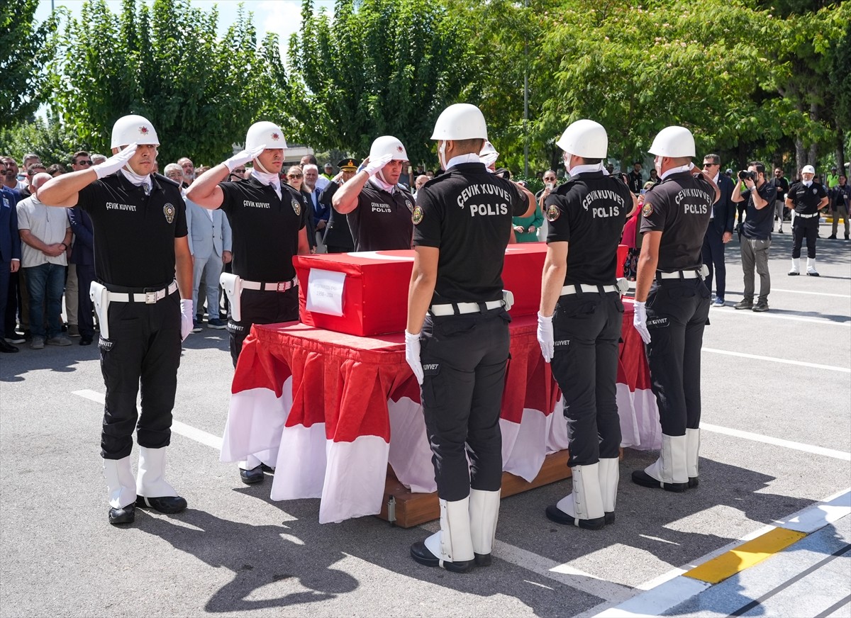 İşgal altındaki Batı Şeria'da İsrail askerlerince öldürülen Ayşenur Ezgi Eygi'nin naaşı, İzmir'e...