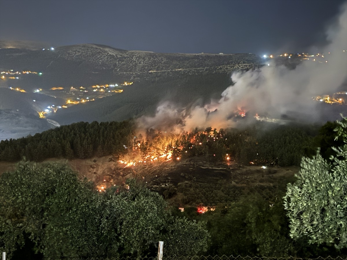 Kahramanmaraş'ın Dulkadiroğlu ilçesinde çıkan orman yangını kontrol altına alındı. İhbar üzerine...