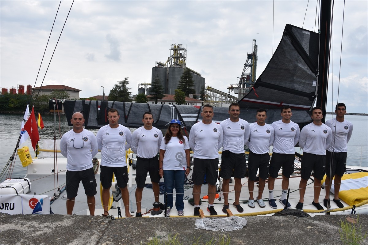 Milli Savunma Üniversitesi Deniz Harp Okulu Türk Silahlı Kuvvetleri Spor Gücü Takımı'nın yelkenli...