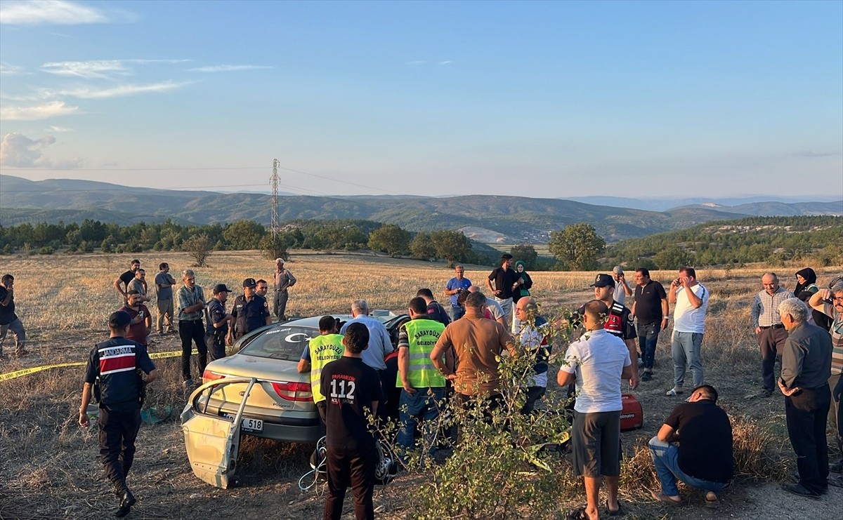 Sinop'ta iki otomobilin çarpışması sonucu 3 kişi hayatını kaybetti, 3 kişi de yaralandı.