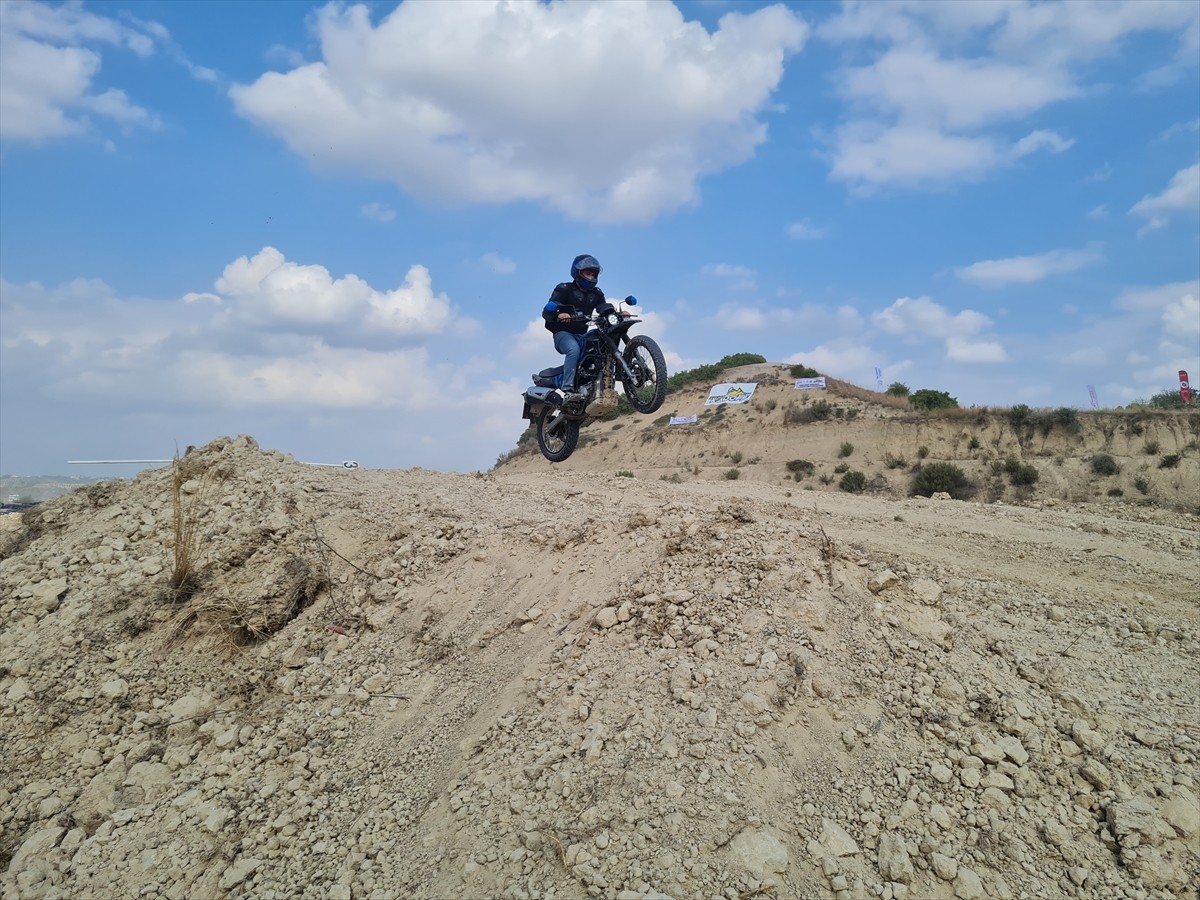 Akdeniz Off-Road Kupası 2. ayak yarışı, Osmaniye'nin Kadirli ilçesinde gerçekleşti. Topraktepe...