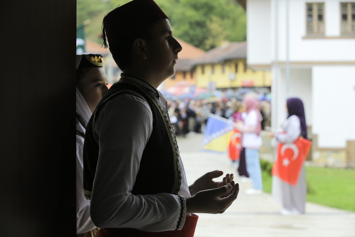 Bosna Hersek'in Olovo şehrinde Türk Diyanet Vakfının (TDV) katkılarıyla tamamlanan Ahi Evran Veli...