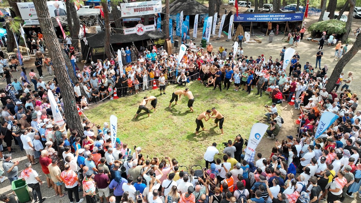 Antalya'da bu yıl üçüncüsü gerçekleştirilen Uluslararası Yörük Türkmen Festivali tamamlandı....