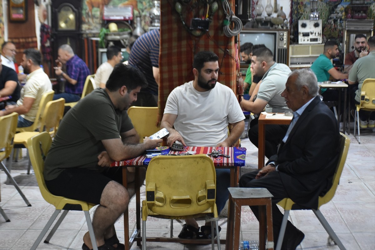 Irak'ın Kerkük kentinin merkezindeki Korya semtinde yaklaşık 50 yıl önce kurulan Beşiktaş Kafe...