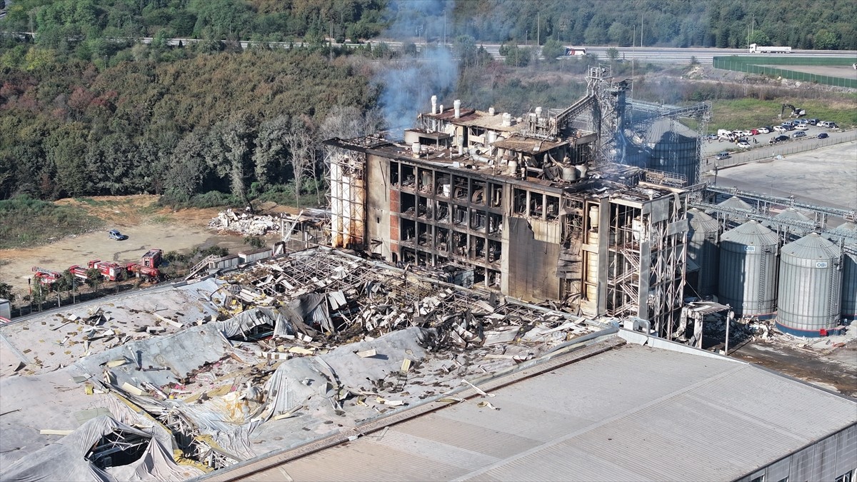 Sakarya'nın Hendek ilçesinde 1 kişinin öldüğü, 30 kişinin yaralandığı makarna fabrikasındaki...