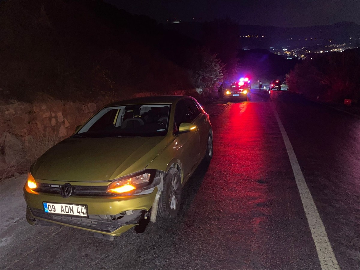 Aydın'ın Söke ilçesinde otomobille motosikletin çarpışması sonucu motosiklet sürücüsü öldü. Kaza...