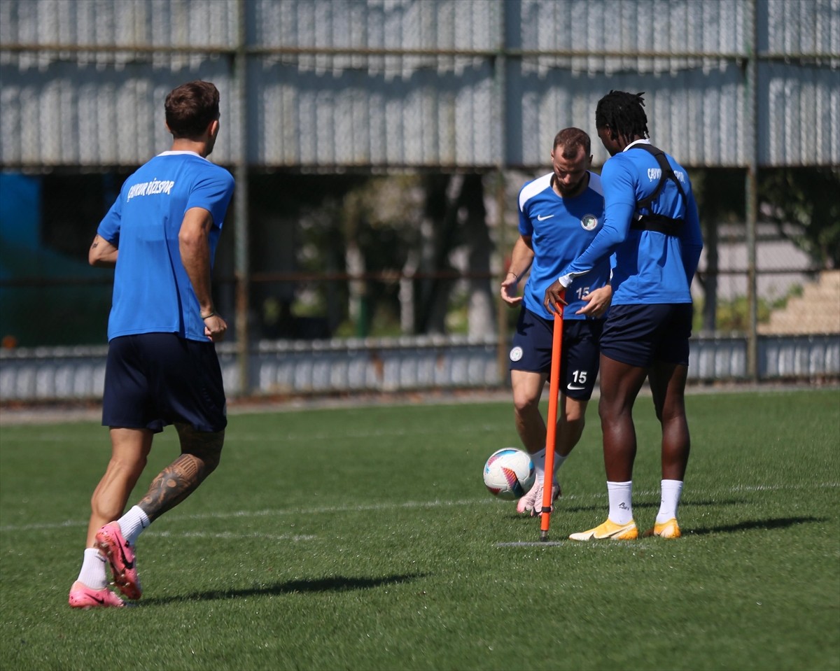 Çaykur Rizespor, Trendyol Süper Lig'in 6. haftasında sahasında Samsunspor ile yapacağı maçın...