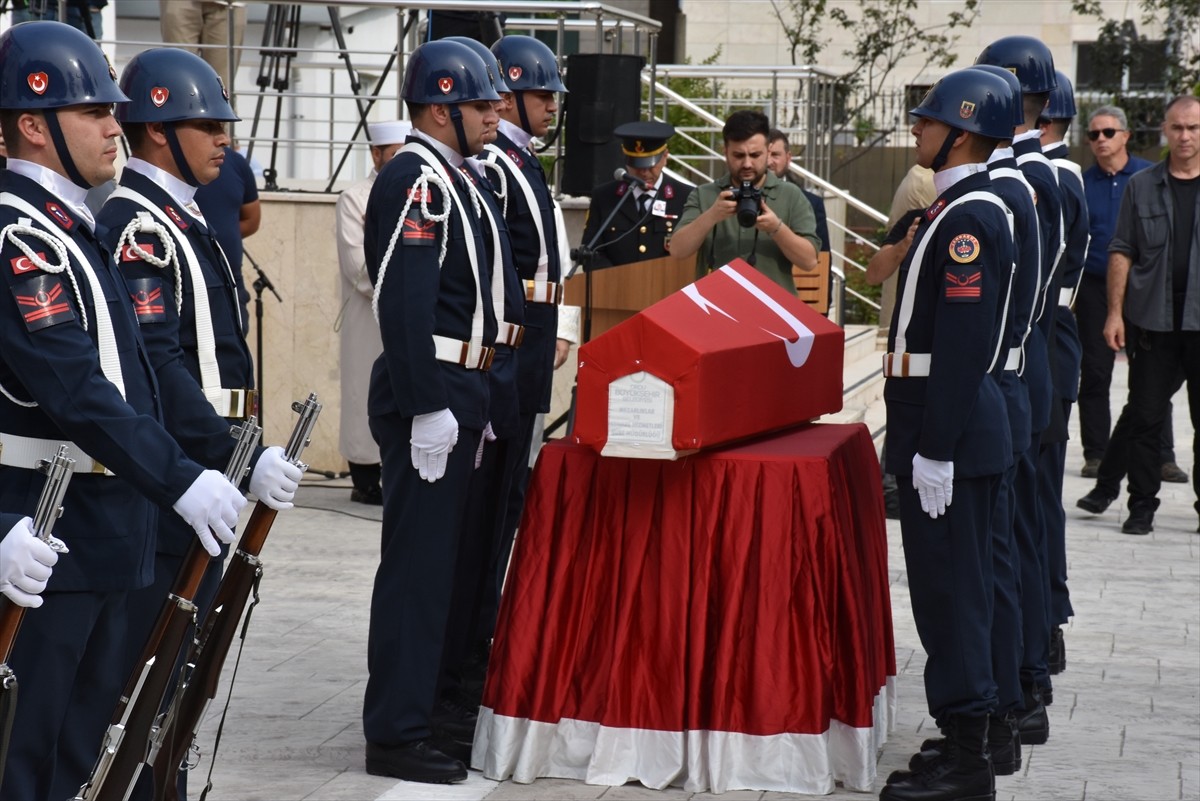 Ordu'nun Gülyalı ilçesindeki kontrol noktasında motosikletin çarptığı Jandarma Astsubay Çavuş...