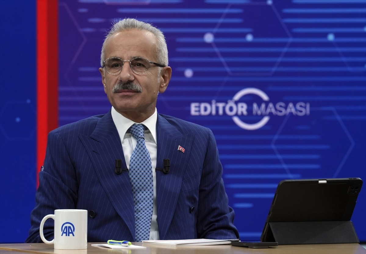 Ulaştırma ve Altyapı Bakanı Abdulkadir Uraloğlu, Anadolu Ajansı (AA) Editör Masası'na konuk...