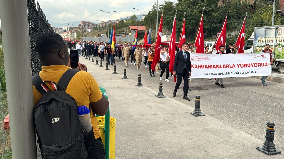 Karabük'te 19 Eylül Gaziler Günü dolayısıyla tören düzenlendi. Karabük Tarım ve Orman İl Müdürlüğü...