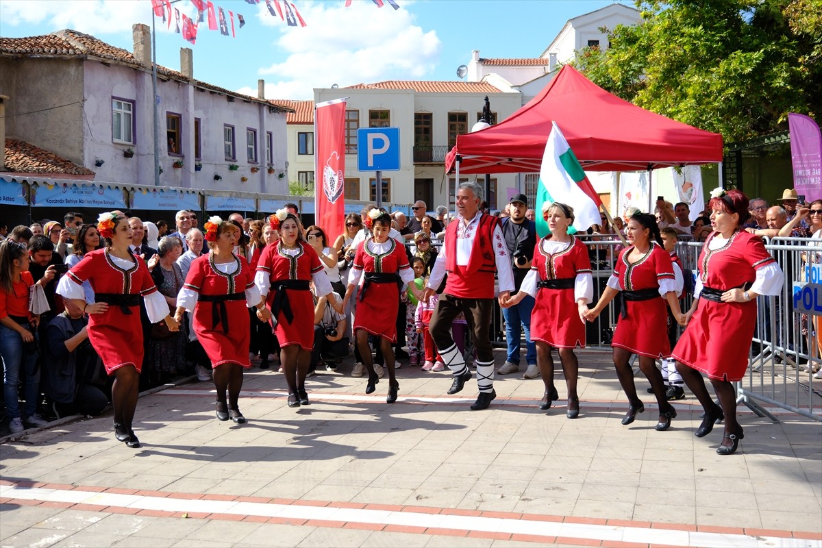 Kırklareli 15. Yayla, Bolluk, Bereket, Hasat ve Bağ Bozumu Şenlikleri başladı. Şenliklere katılan...