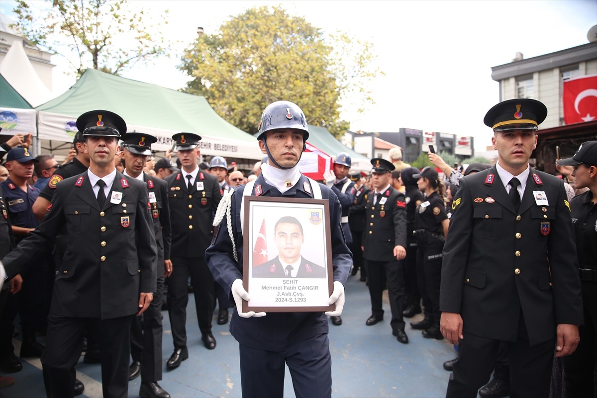 Ordu'nun Gülyalı ilçesindeki kontrol noktasında motosikletin çarpması sonucu şehit düşen Jandarma...