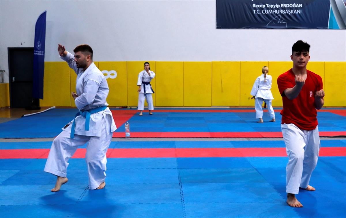 2024 Dünya Ümit, Genç ve 21 Yaş Altı Karate Şampiyonası'nda 42 sporcuyla yer alacak Karate Milli...