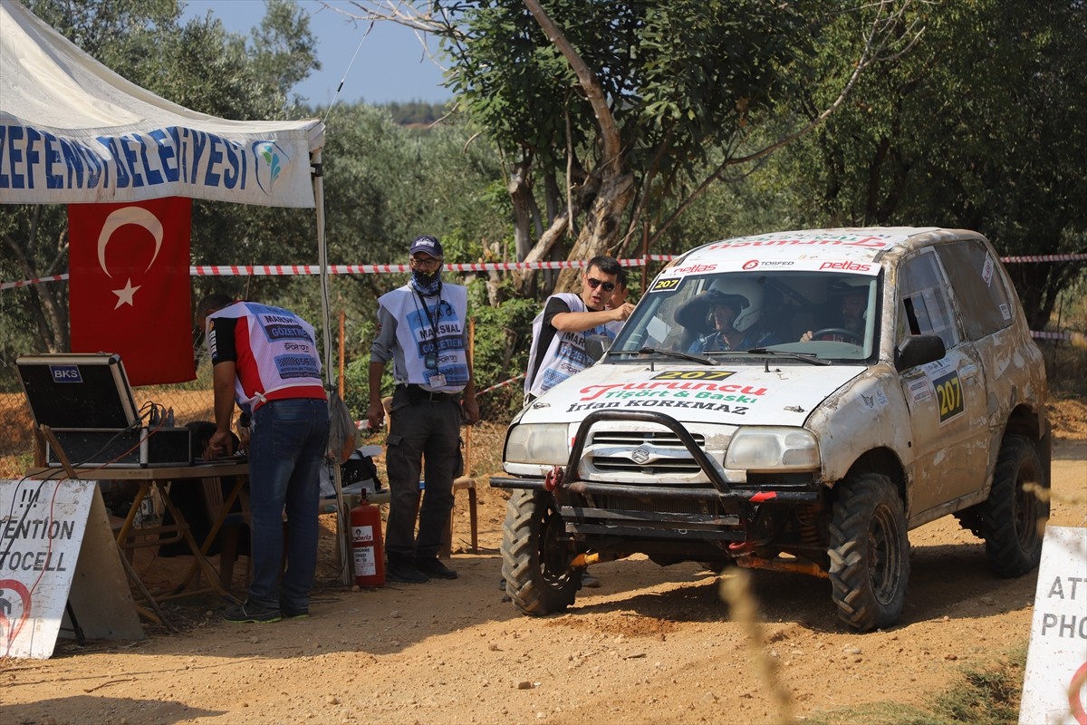 2024 PETLAS Türkiye Offroad Şampiyonası'nın 4. ayak yarışları, Denizli'de start aldı....