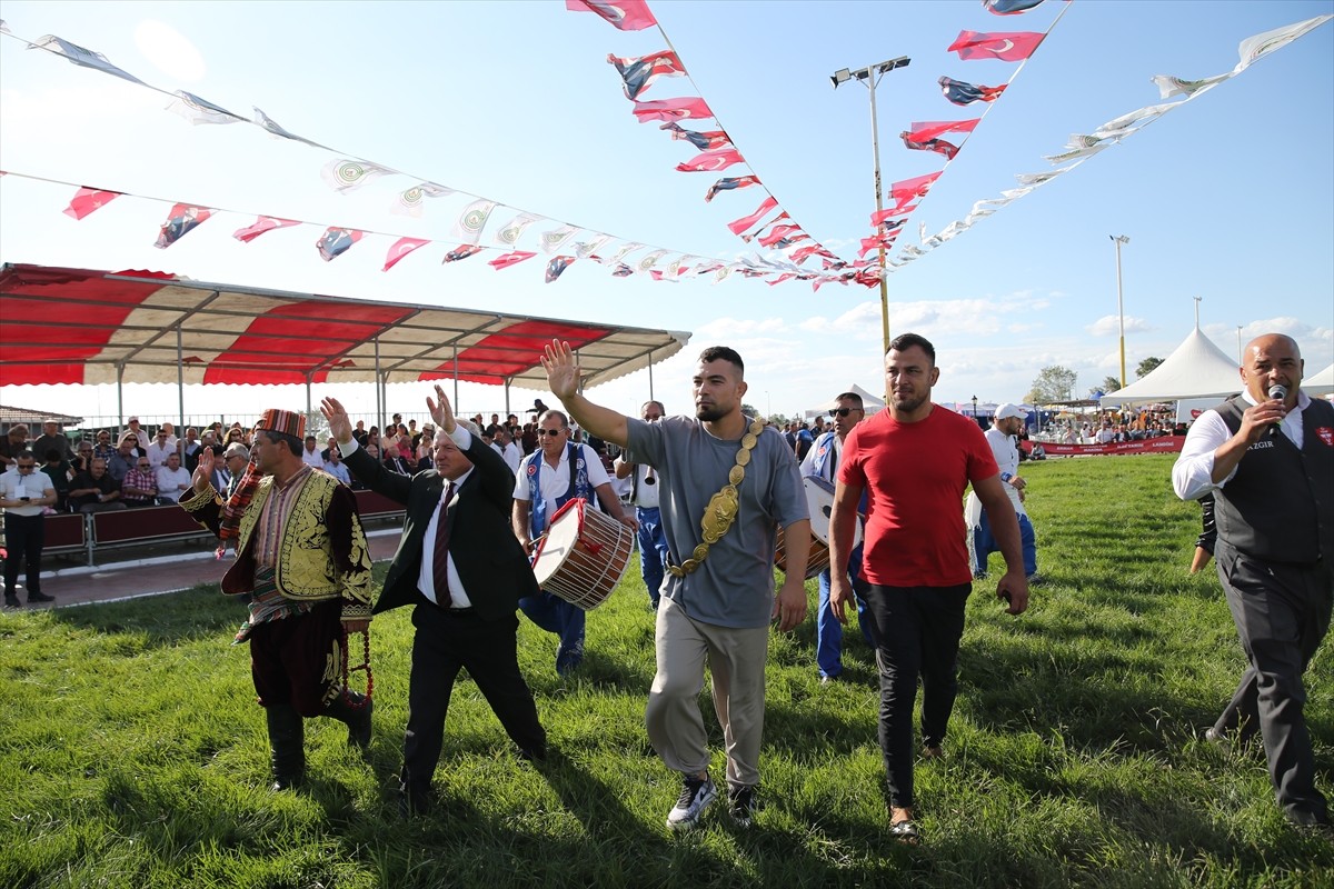 Edirne'de 23. İpsala Çeltik Festivali ve Tarım Fuarı etkinlikleri kapsamında, Tarihi Kırkpınar...