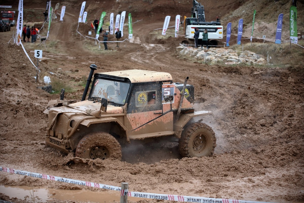 Çorum'da 2. Geleneksel Offroad Oyunları yapıldı. Çorum Belediyesi ve Çorum Offroad Tim Arama ve...