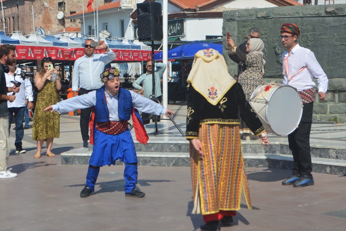 Balıkesir’in Ayvalık ilçesinde, Türkiye Sakatlar Konfederasyonu, Balıkesir Büyükşehir Belediyesi...