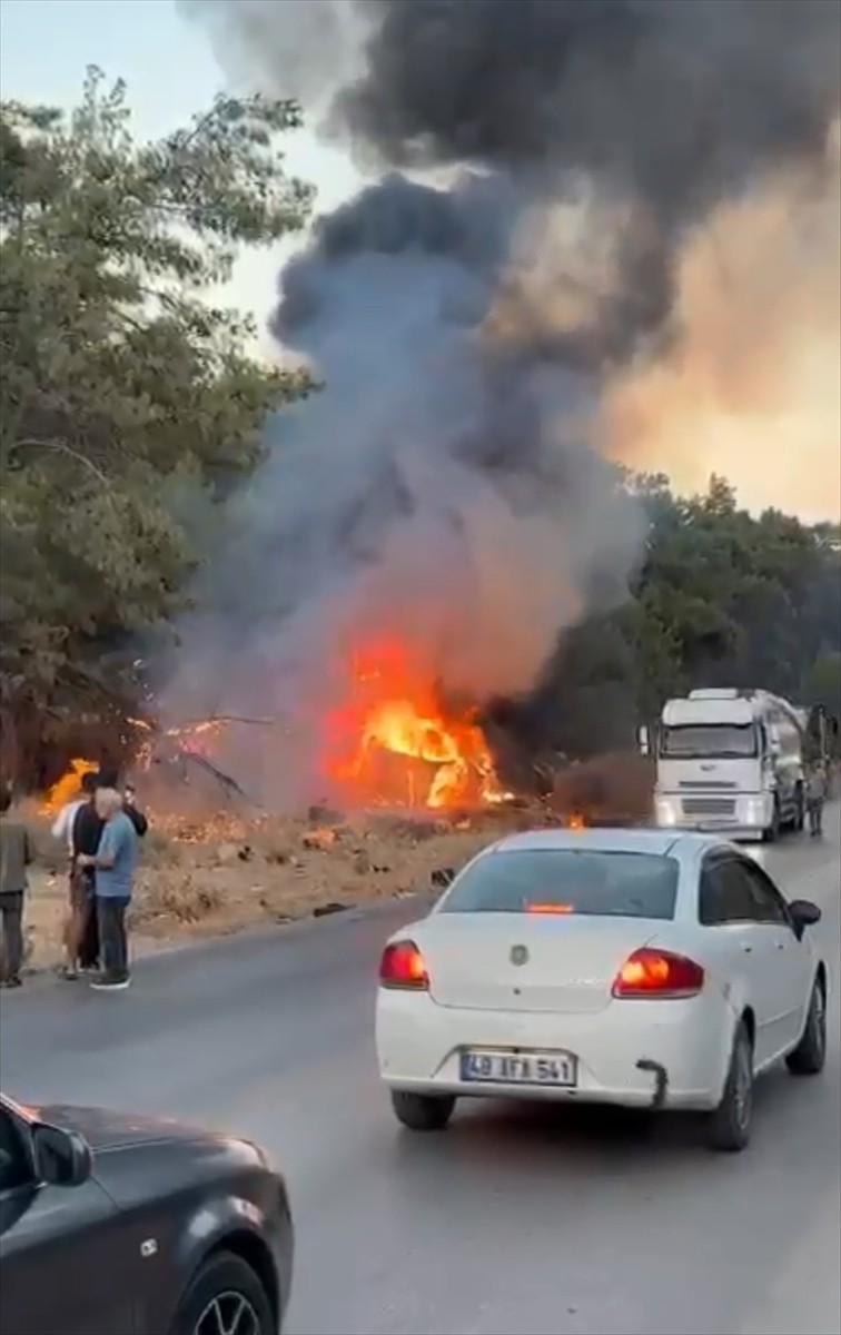 Muğla'nın Bodrum ilçesinde, otomobille motosikletin çarpışması sonucu meydana gelen kazada 1 kişi...