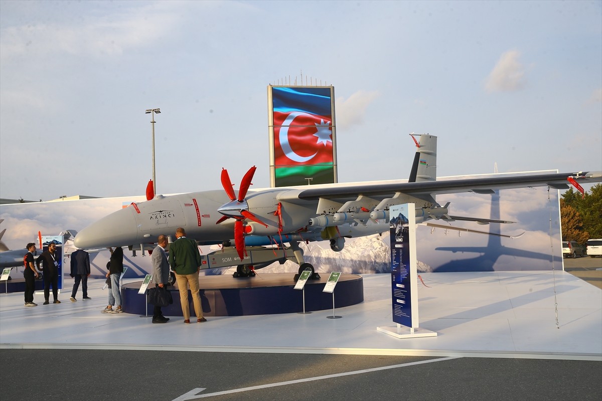 Azerbaycan'ın başkenti Bakü'de 4. Uluslararası Savunma Fuarı (ADEX 2024) açıldı. Katılımcılar...