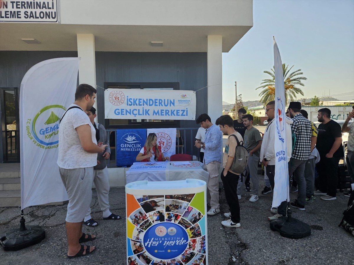 Hatay'ın Arsuz ilçesinde, ikinci dönemi başlayan Ekolojik ve Sürdürülebilir Tarım Gençlik Kampı...