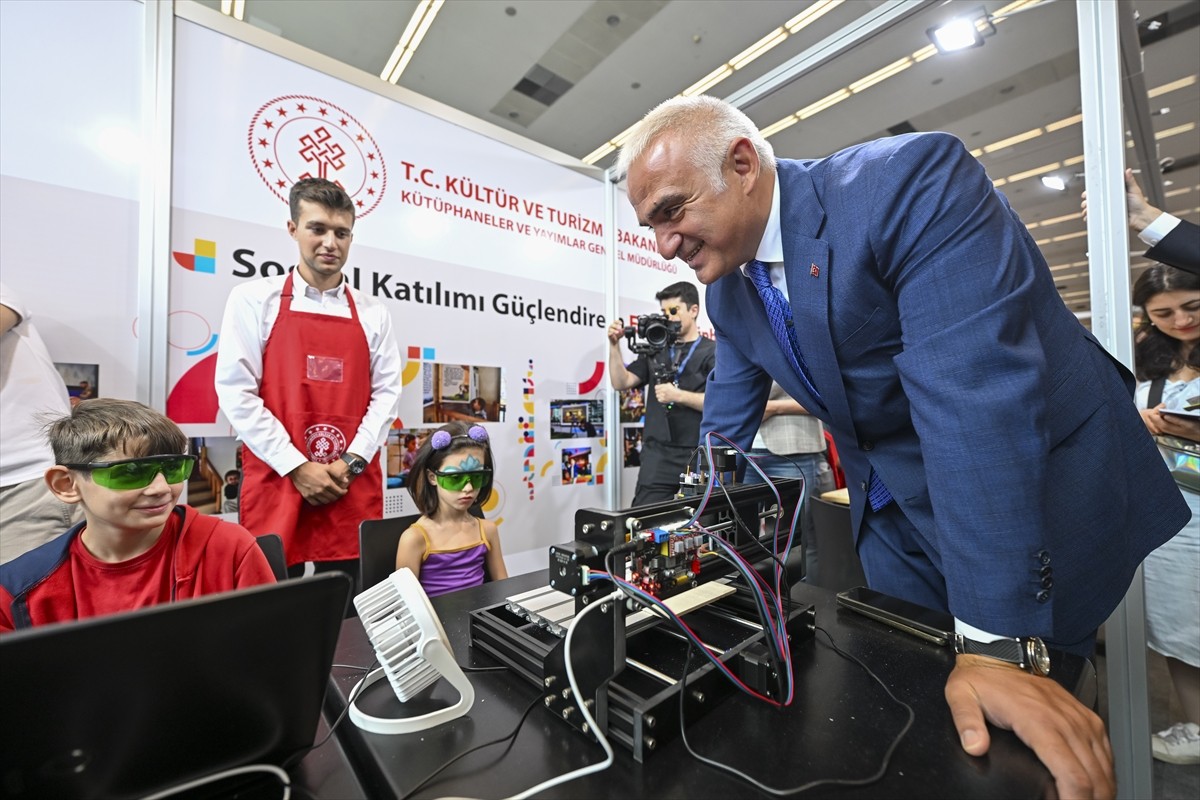 Kültür ve Turizm Bakanı Mehmet Nuri Ersoy, Ankara Kültür Yolu Festivali kapsamında ATO...