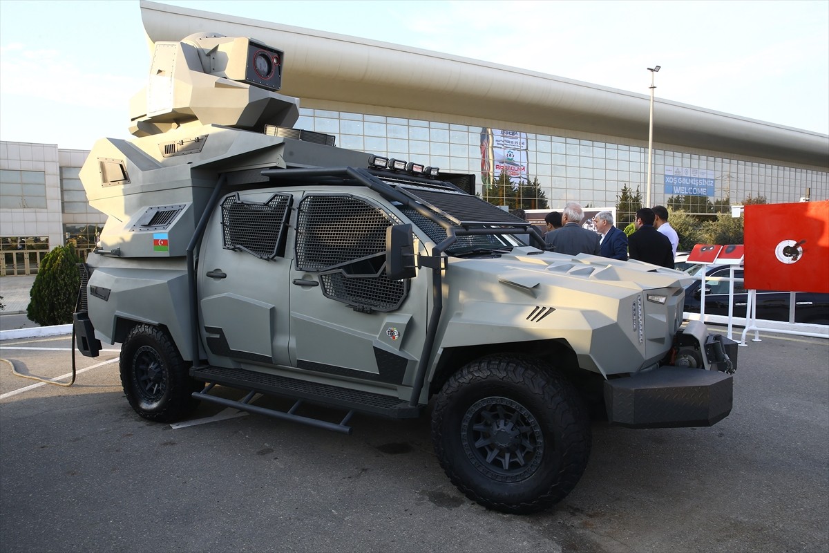 Azerbaycan Savunma Sanayi Bakanlığına bağlı Azersilah Holding bünyesinde ülkenin ilk yerli lazer...