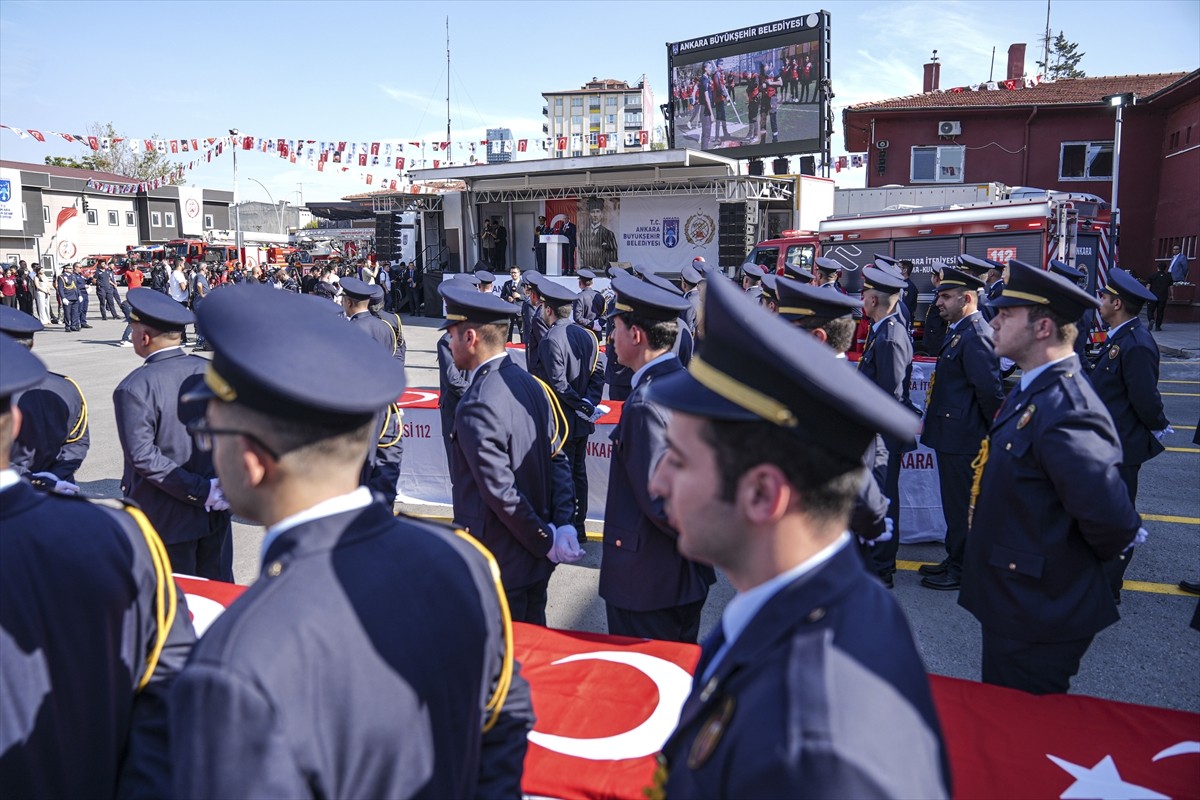 Eğitimlerini başarıyla tamamlayarak Ankara İtfaiyesine katılmaya hak kazanan 150 itfaiye eri için...