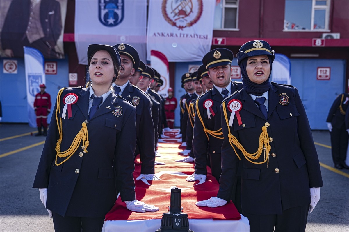 Eğitimlerini başarıyla tamamlayarak Ankara İtfaiyesine katılmaya hak kazanan 150 itfaiye eri için...