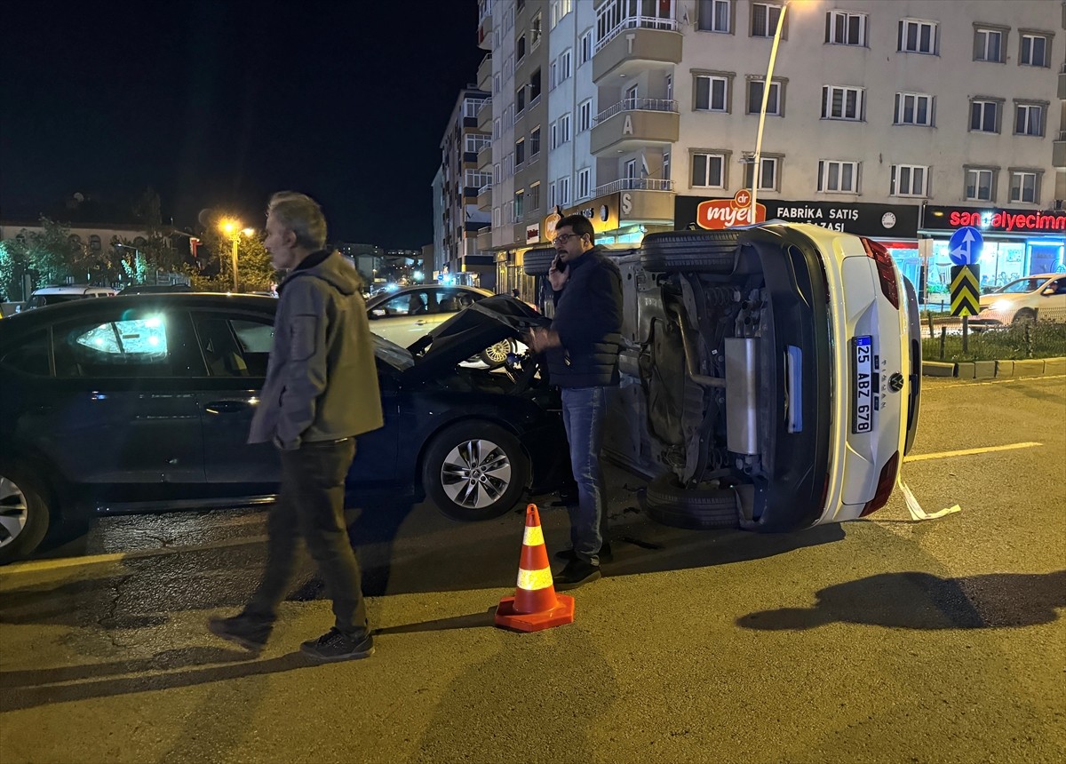 Erzurum'da iki aracın çarpışması sonucu 6 kişi yaralandı. Alparslan Türkeş Bulvarı üzerinden Zirve...